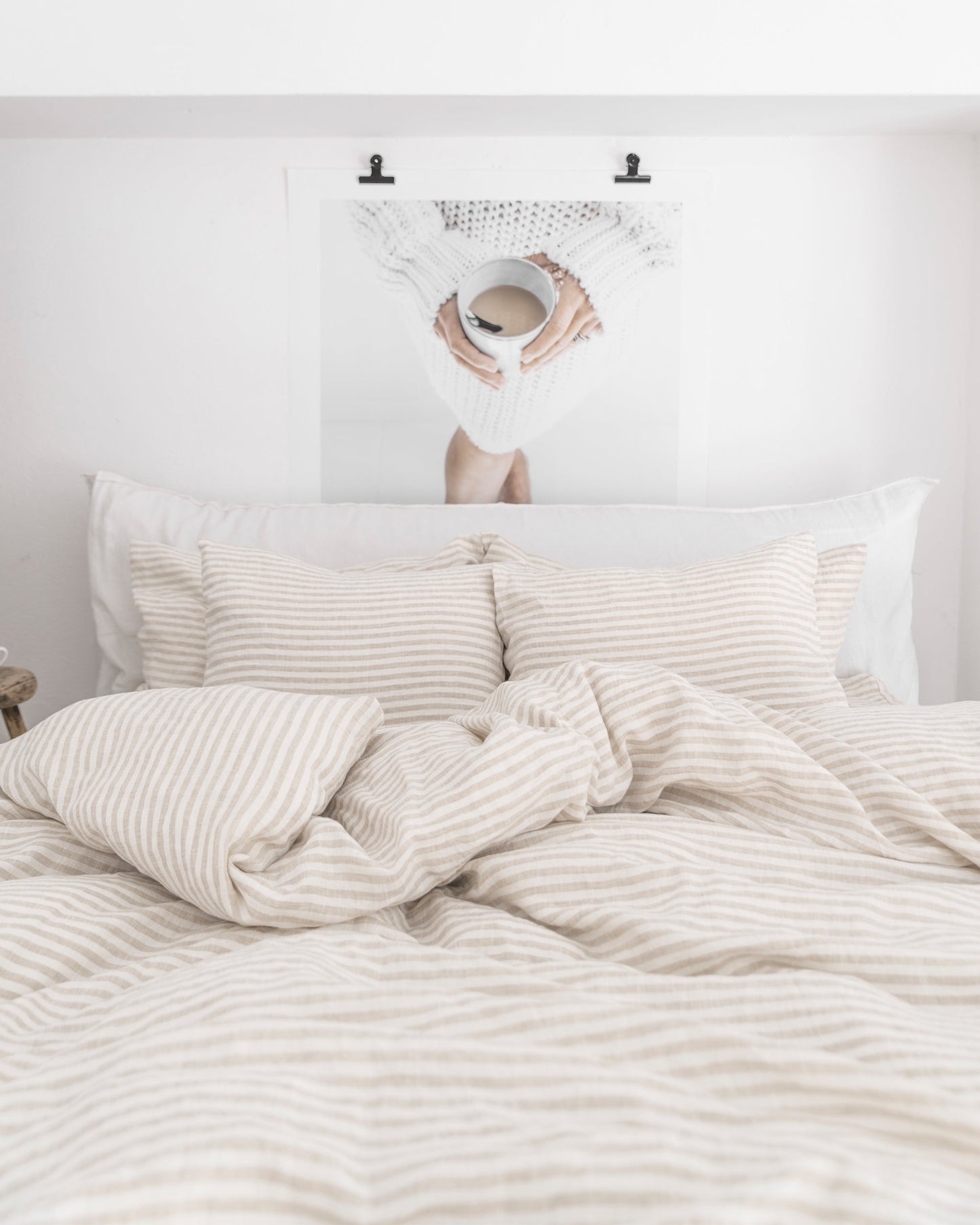 Striped in natural linen duvet cover