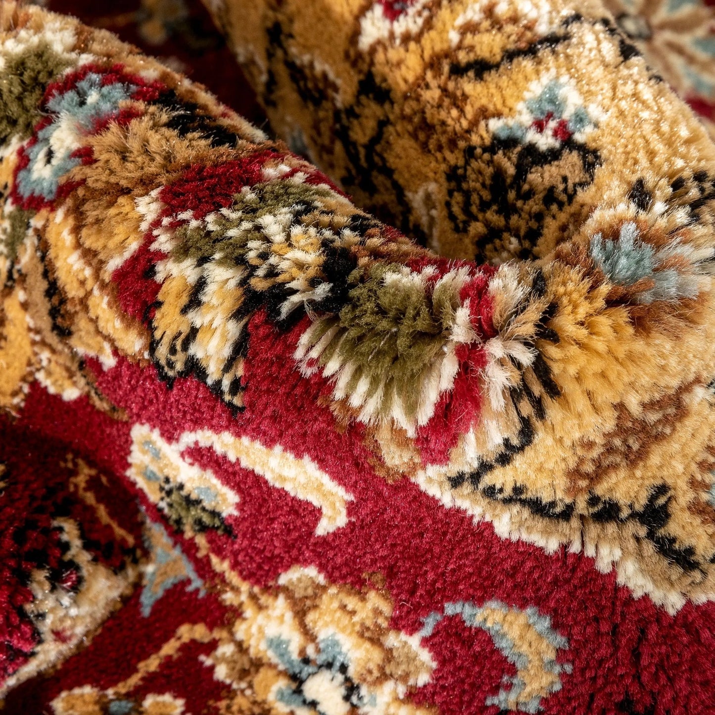 Aviva Red Traditional Rug
