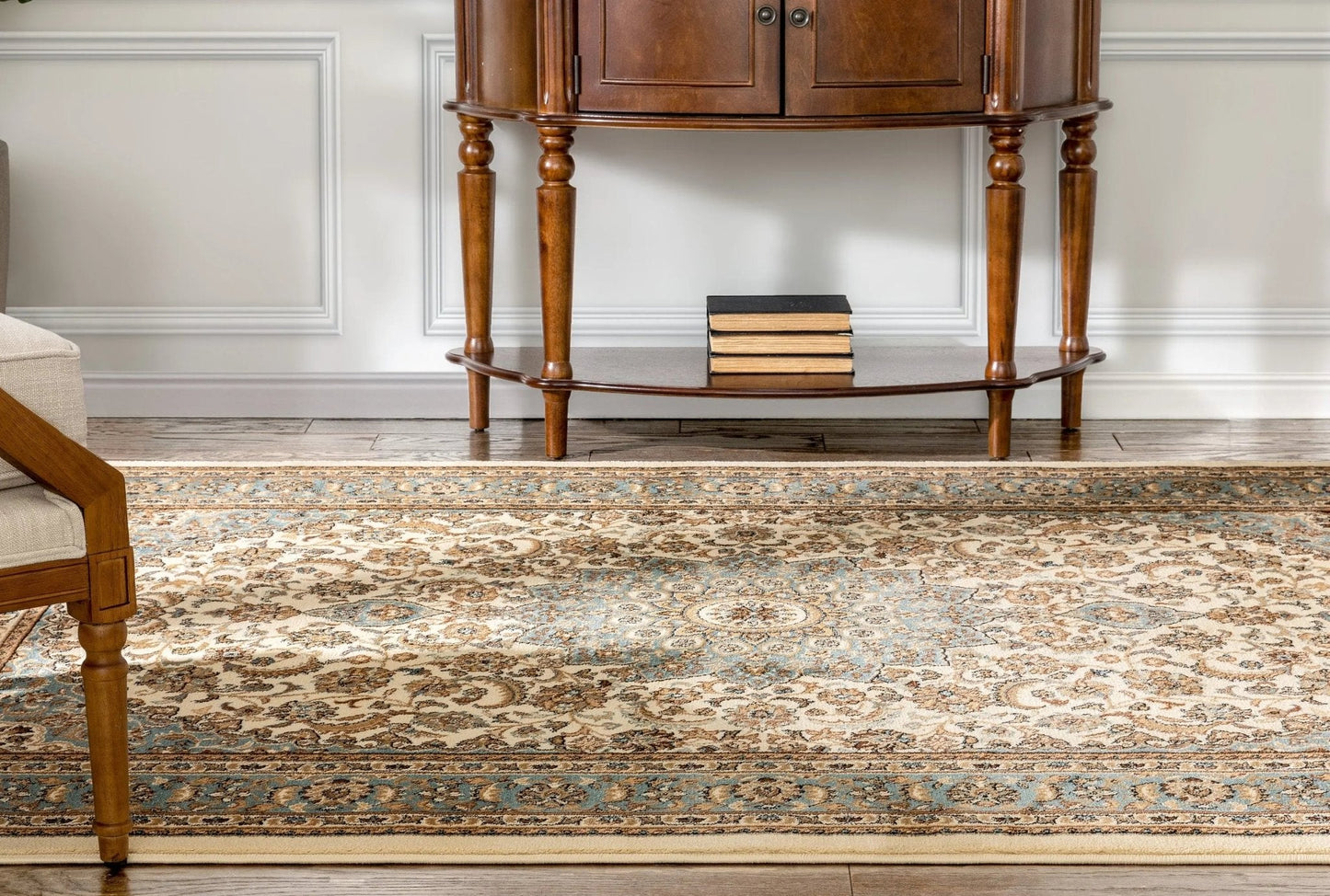Aviva Ivory Traditional Rug