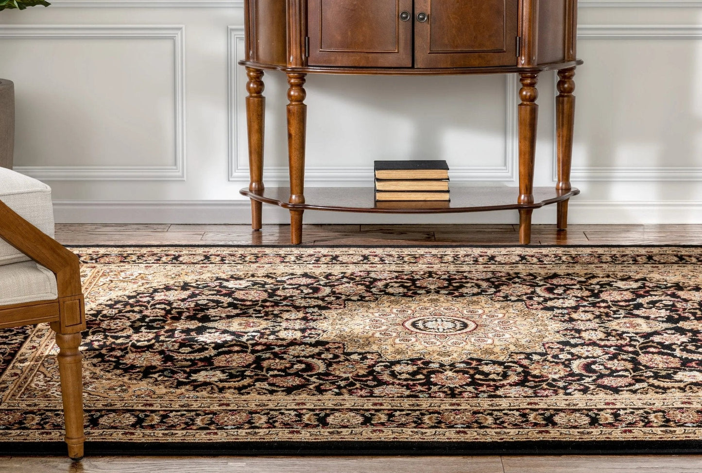 Aviva Black Traditional Rug