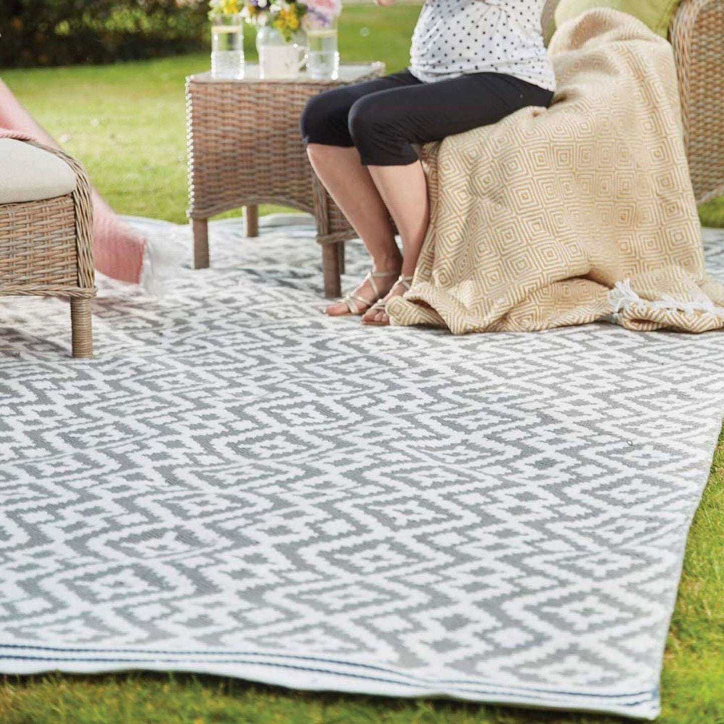Aztec Silver Grey Outdoor Rug