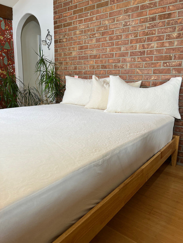Suite Sleep Organic Cotton Knit Mattress Protector