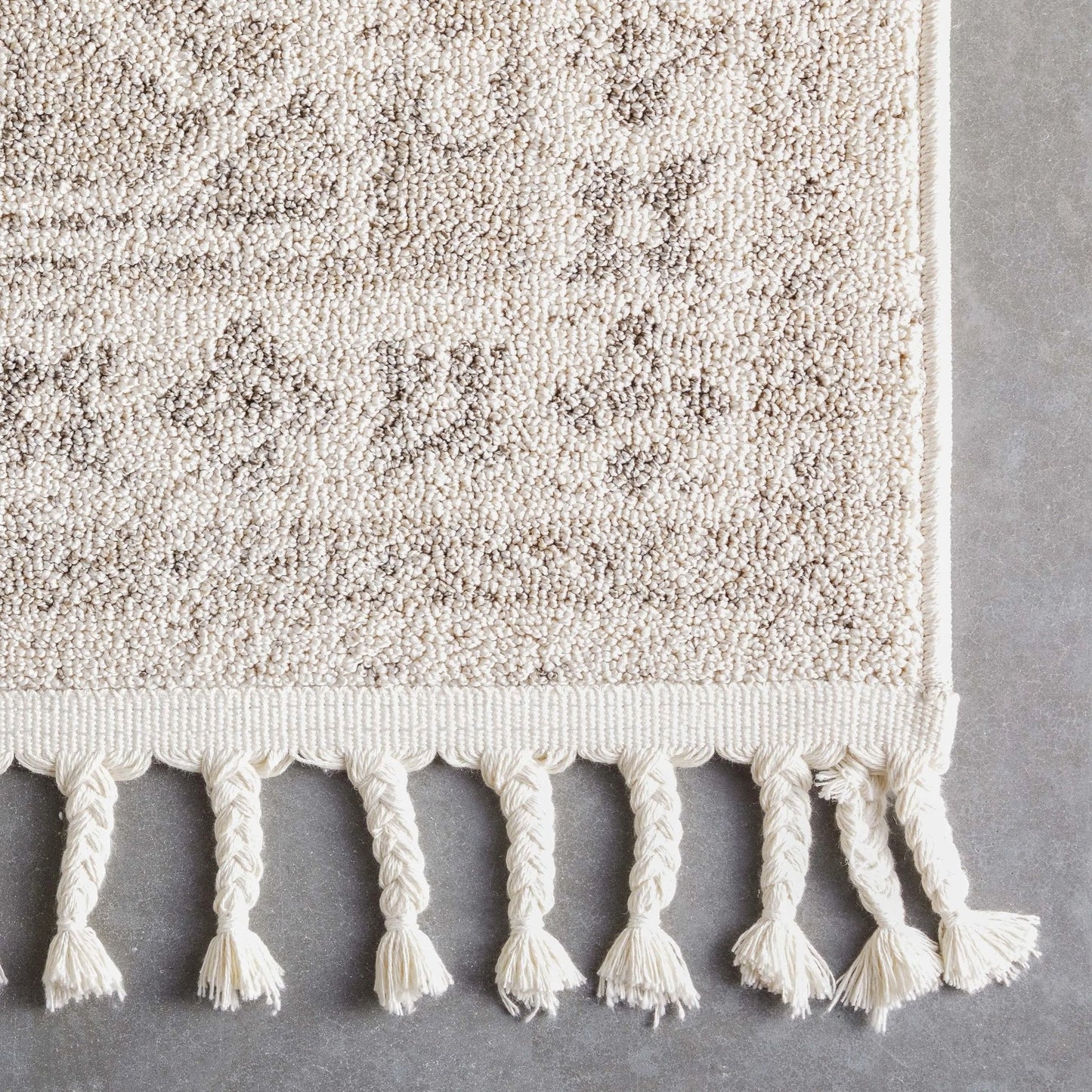Carina Tribal Medallion Beige Kilim-Style Rug