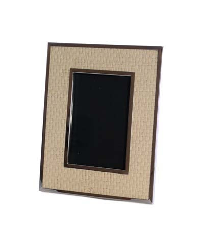 Raddia 4" x 6" Frame