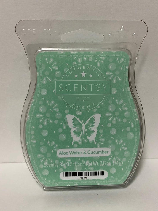 Scentsy Aloe Water & Cucumber Wickless Candle Tart Wax 3.2 Fl Oz, 8 Squares
