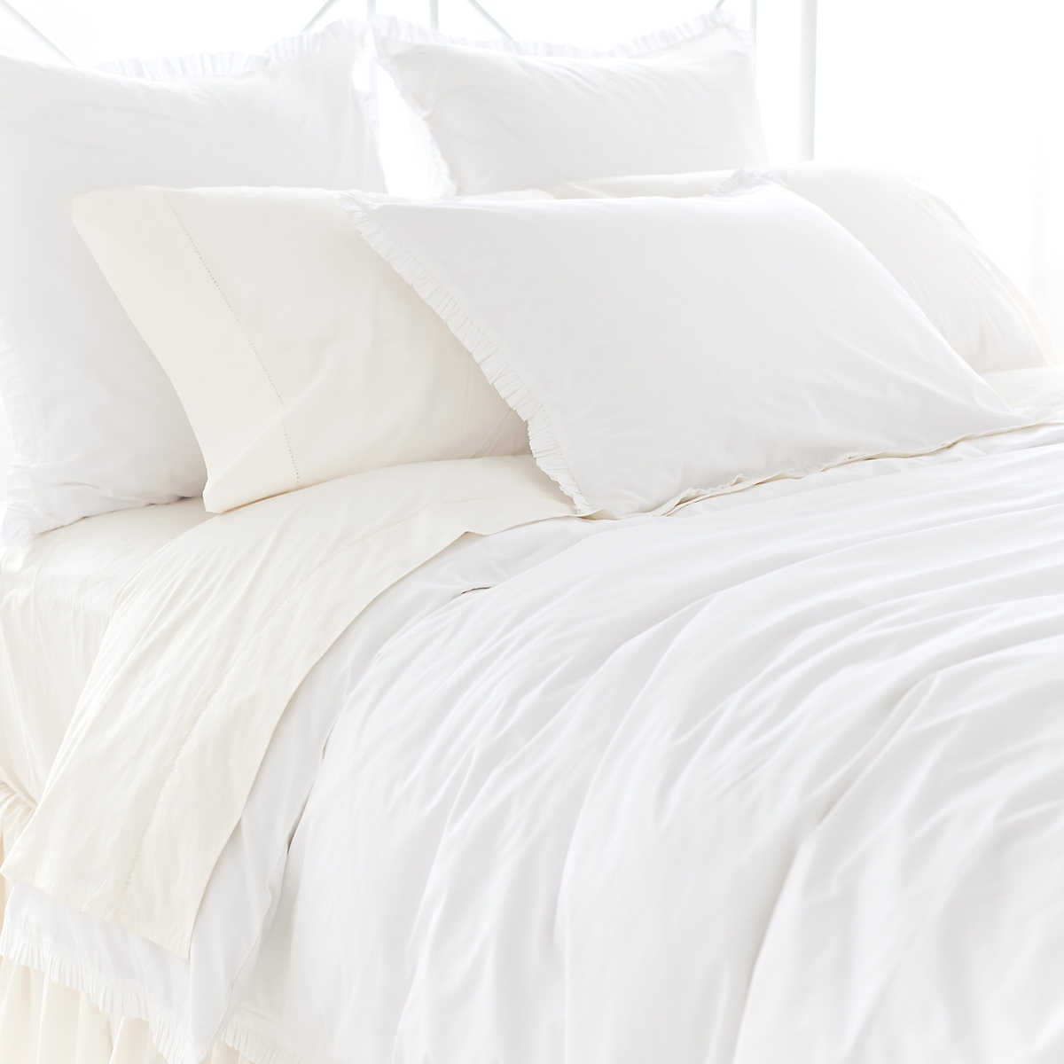 Classic Ruffle White Duvet Cover