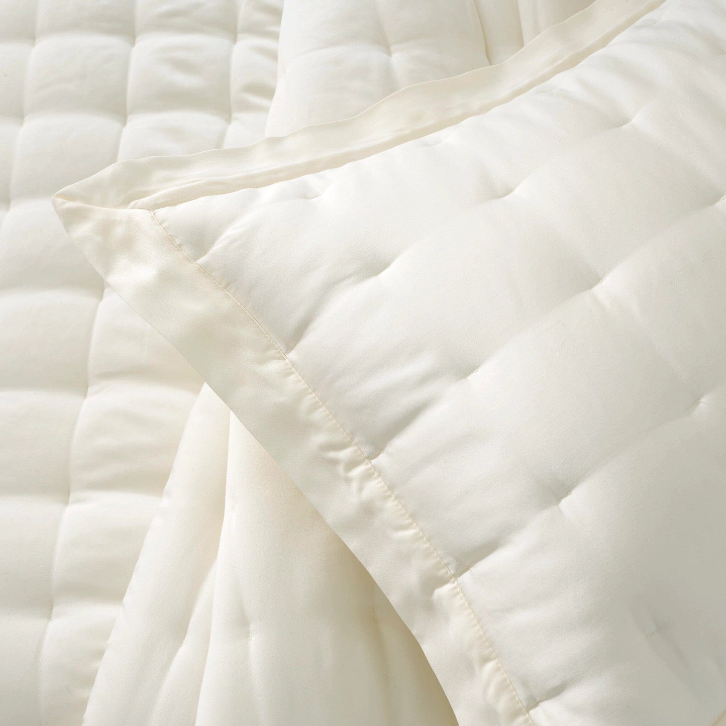 Silken Solid Ivory Puff Sham