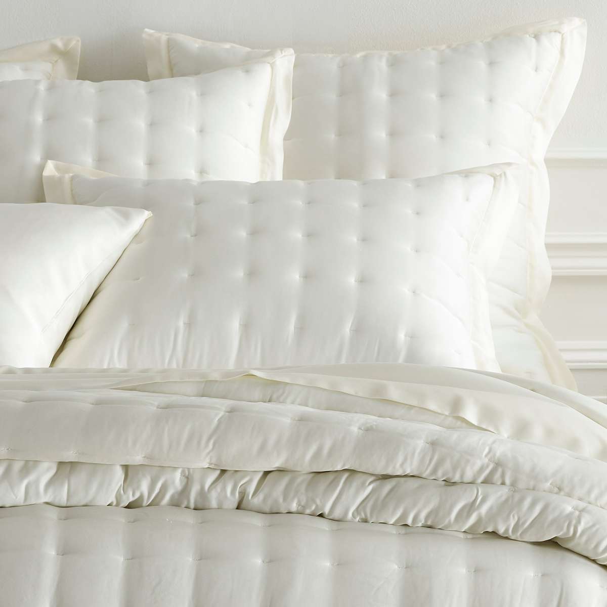 Silken Solid Ivory Puff Sham